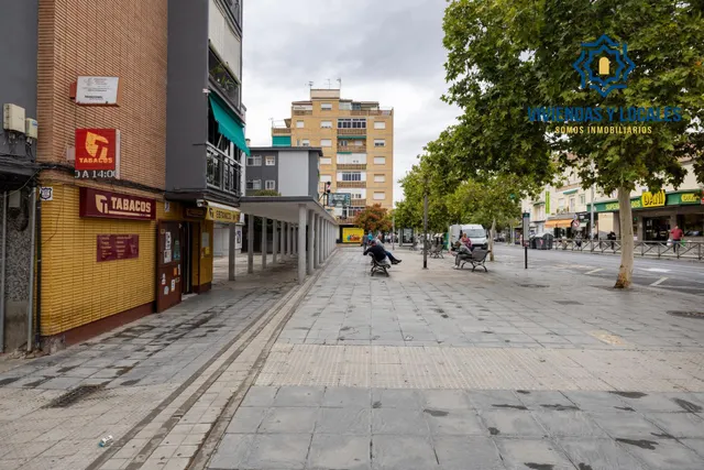 Local Comercial en Zaidín para Reformar - Excelente Ubicación — 12