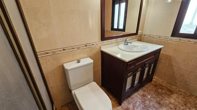 CAÑERO. Amplia Casa con cochera privada — 20