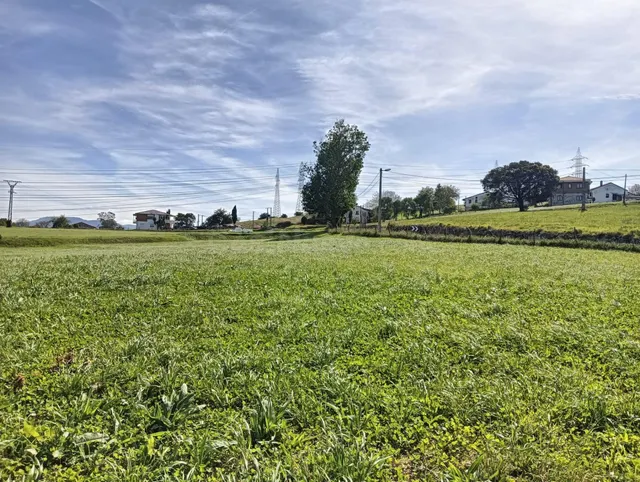 TERRENO URBANO EN SOBARZO - PENAGOS