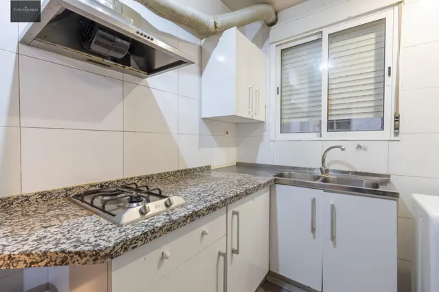 PISO DE 4 DORMITORIOS EN CAMINO DE RONDA — 14