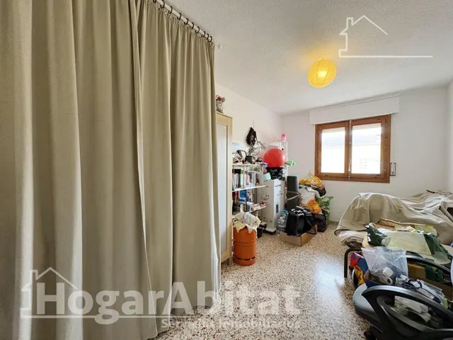 OPORTUNIDAD DE INVERSIÓN! EXTERIOR CON BALCÓN Y GARAJE — 24