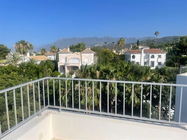 Chalet 4 habitaciones 342m² en venta - Marbella — 40