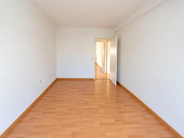 Se vende piso en el prat del llobregat, zona san cosme — 12