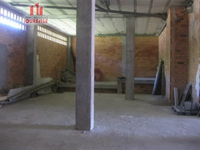 LOCAL DE OBRA EN LA ZONA DEL PUENTE — 4