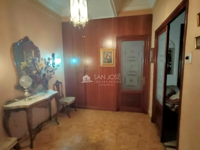 INMOBILIARIA SAN JOSE VENDE GRAN PISO EN AVENIDA DE CHAPÍ DE ELDA — 29
