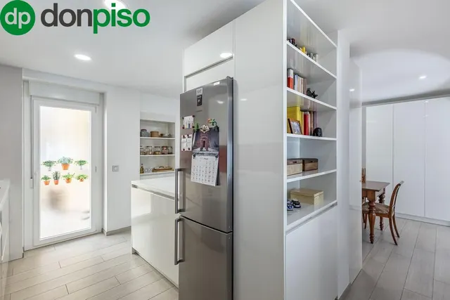PISO COMPLETAMENTE REFORMADO EN CALLE RECOGIDAS — 14