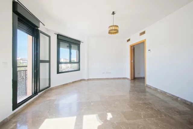 Estupendo piso en Camas con terraza, plaza de garaje y trastero!!!! — 4