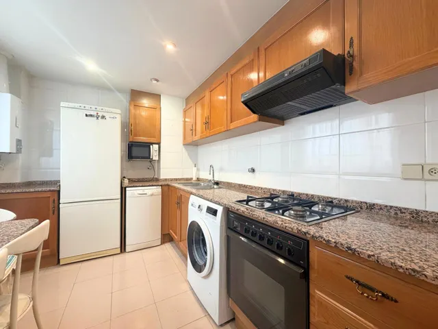 Piso en Alquiler 2 Dormitorios 1 Baño Con Muebles — 14