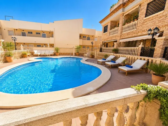 ¡Tu Nuevo Hogar en el Corazón de la Ciudad! ✨ Se vende sin m - foto 2