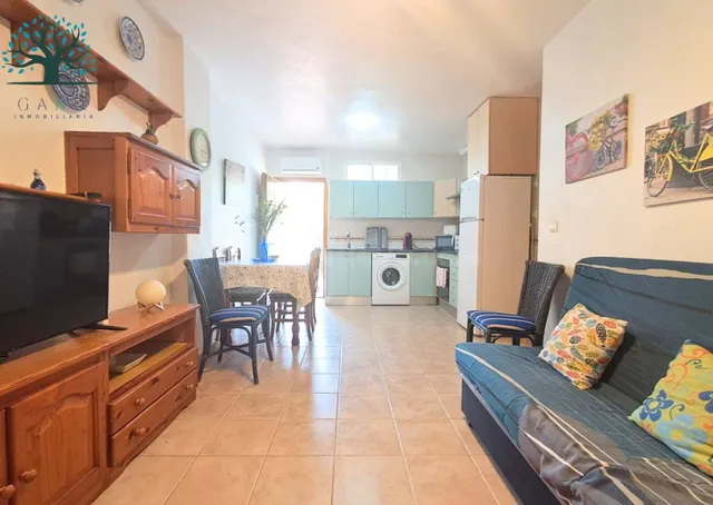 APARTAMENTO EN RESIDENCIAL CON PISCINA EN EL ALAMILLO - foto 5
