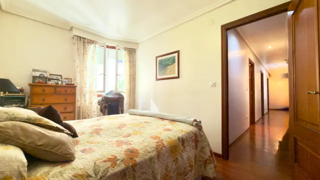 Piso en Venta - Centro de Orense 3 habitaciones 2 baños y ascensor — 7