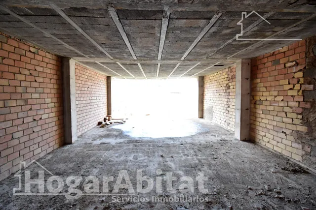 Gran patio privado y proyecto para diseñar tu casa unifamiliar en el centro urbano — 15