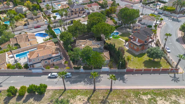 Villa 5 habitaciones 240m² en venta - Pueblo Bravo — 33