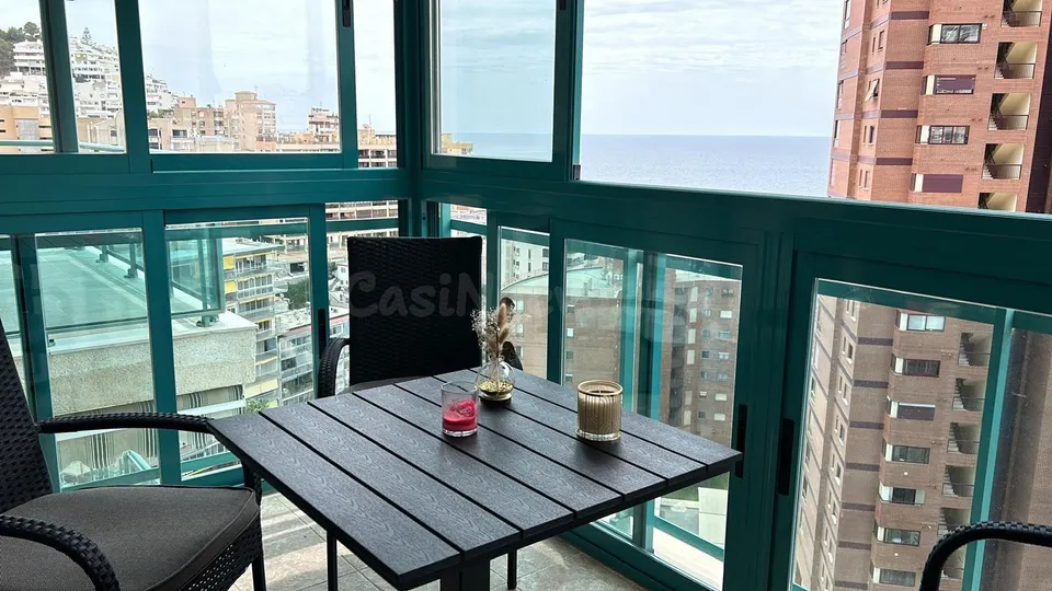Cala Villjoyosa vendo 1 dormitorio 1 baño con vistas al mar. Milpisos.es