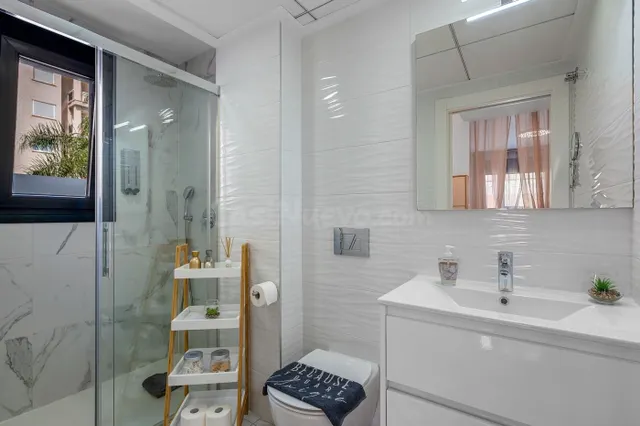 APARTAMENTO DE 3 DORMITORIOS Y 2 BAÑOS EN GUARDAMAR DEL SEGURA (ALICANTE) — 34