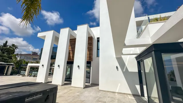 Villa 4 habitaciones 527m² en venta - Villamartin — 21