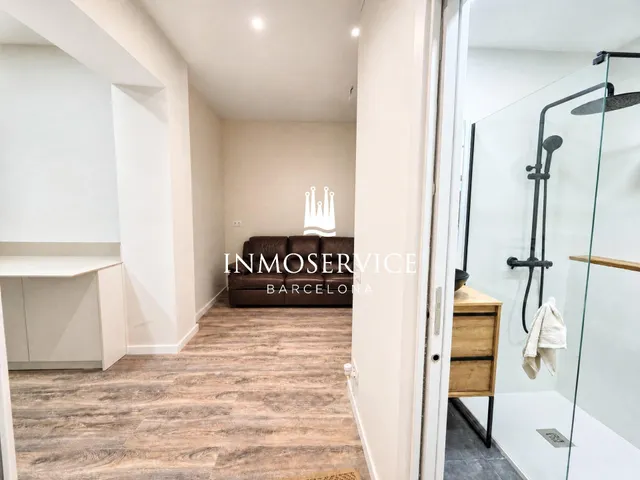 Local en venta en Vallcarca — 19