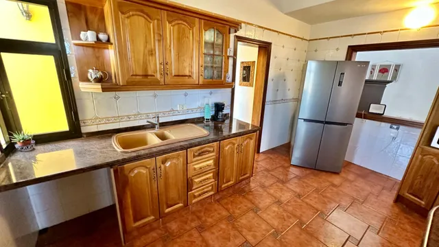 Chalet independiente con 5.318 m2 de parcela y vistas al mar en Candelaria — 16