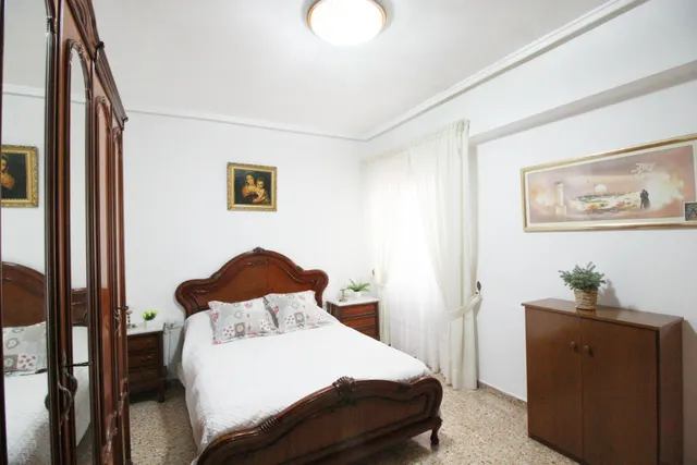 Amplia vivienda de 4 habitaciones en zona cervantes – Alaquàs — 6