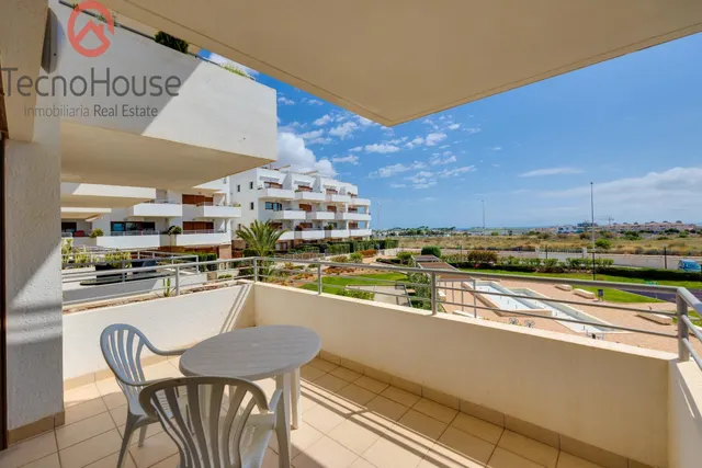 Moderno Piso en Residencial Terrazas De Campoamor con Vistas al Mar — 4