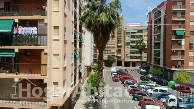 MUY AMPLIO Y LUMINOSO CON GARAJE Y TRASTERO — 31