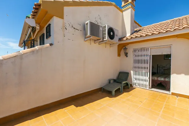 Casa 2 habitaciones 80m² en venta - La Zenia — 43
