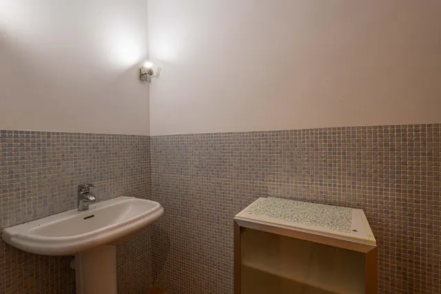EN EXCLUSIVA CASA ADOSADA CON TERRAZAS Y MUCHO ESPACIO EN SANTA SUSANNA — 21
