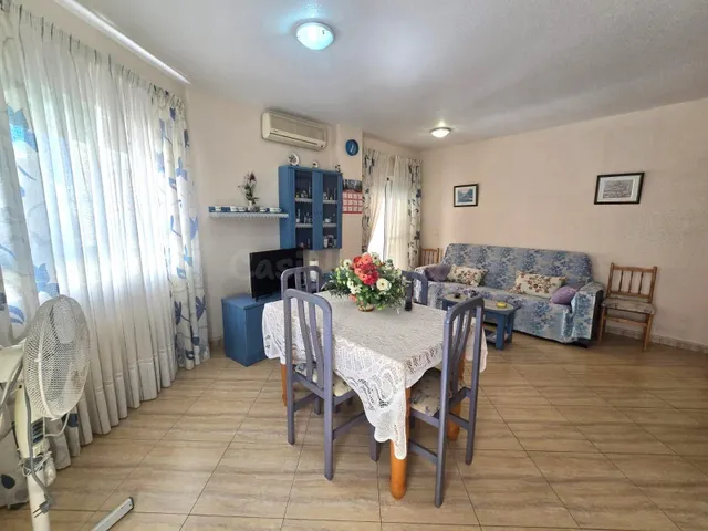Apartamento de 2 dormitorios y 2 baños, a unos 300 metros de la Playa del Cura - Opcional: plaza aparcamiento — 4