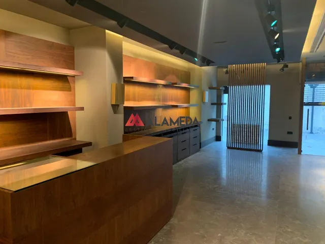 LOCAL COMERCIAL EN CALLE LA FUENTE — 6