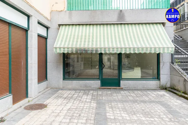 SE ALQUILA LOCAL EN IRUN , CALLE SAN ISIDRO LABRADOR - foto 2