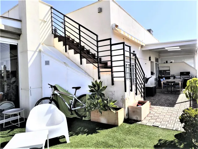 Exclusivo Ático en Venta con Impresionantes Vistas al Mar y  - foto 5