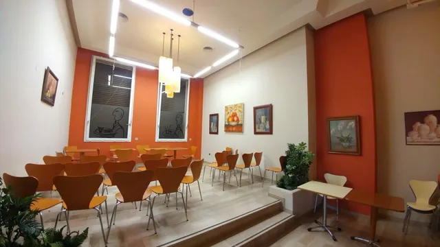 LOCAL EN EL CENTRO DE TORREMOLINOS — 11