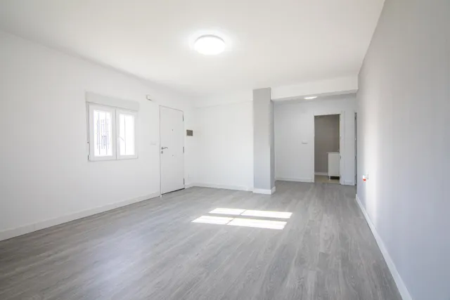 Te ofrecemos esta propiedad junto Centro Comercial Aljub y Bomberos con más de 1.000 metros de terreno y 2 casas independientes para disfrutar en familia!!!! — 24