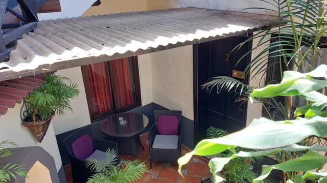 Hotel Aparthotel Boutique histórico con 12,3% de rentabilidad y licencias – Share Deal — 19