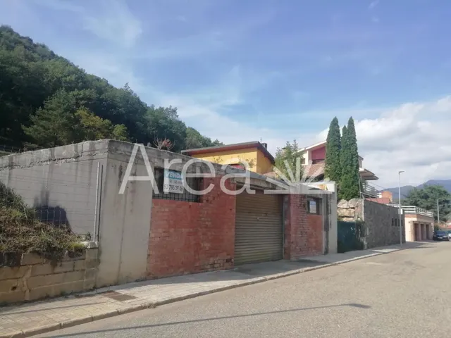 PARCEL.LA a Urb Caselles de Ripoll (Girona) amb vistes panor - foto 3