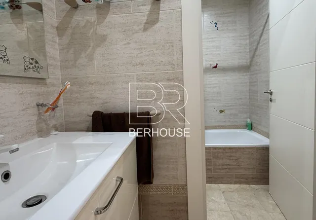 Planta baja 4 habitaciones 160m² en venta - Colonia argentina — 11