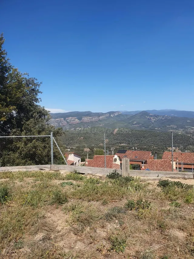 Solar muy llano con las mejores vistas del VallÑ¨s. - foto 4