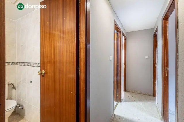 Espacio, luz y comodidad en una vivienda con grandes posibilidades en zona Alcampo — 23