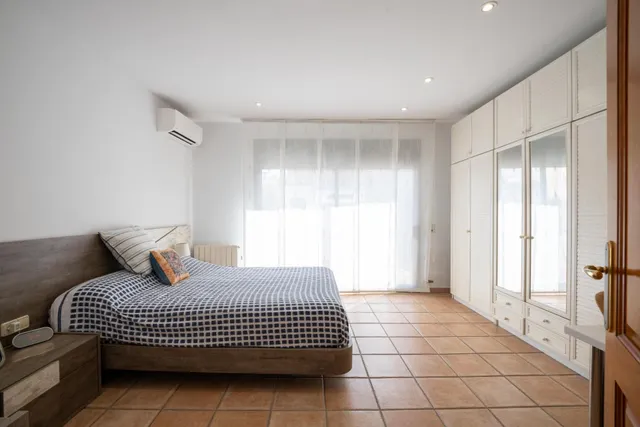 #  ¡Casa con encanto a solo 100 metros del mar en el Centre-Marítim de Mataró! — 35