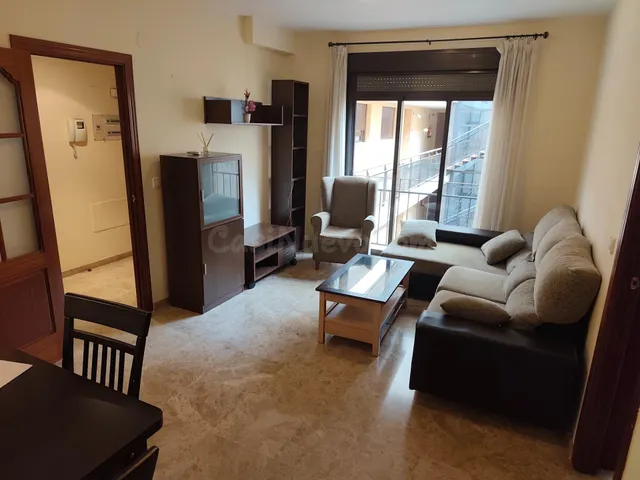 Bonito apartamento junto a Plaza de las Tendillas con plaza  - foto 2