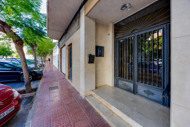 Apartamento de 2 dormitorios y 1 baño en el centro de Torrevieja — 20
