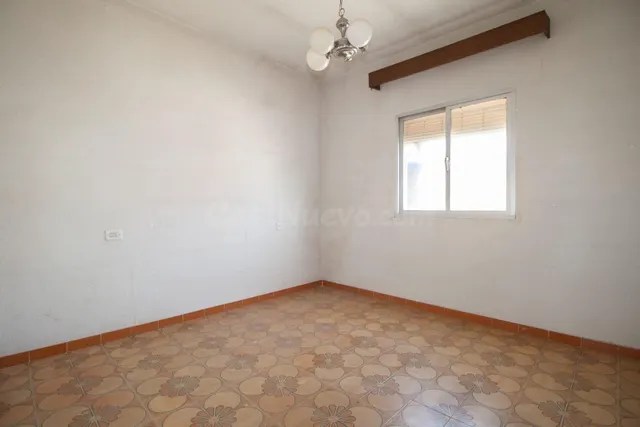 Casa de 4 habitaciones en Agrupación de Mogón - foto 3