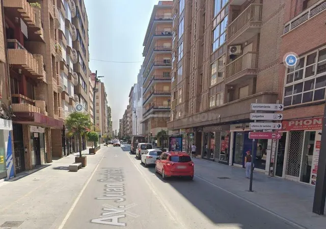 Amplio Local en Alquiler en Avenida Juan Carlos I, Lorca - foto 2