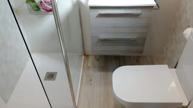 Reformado apartamento en zona Avenida Mediterránea a pocos minutos andando hasta playa Levante. — 18