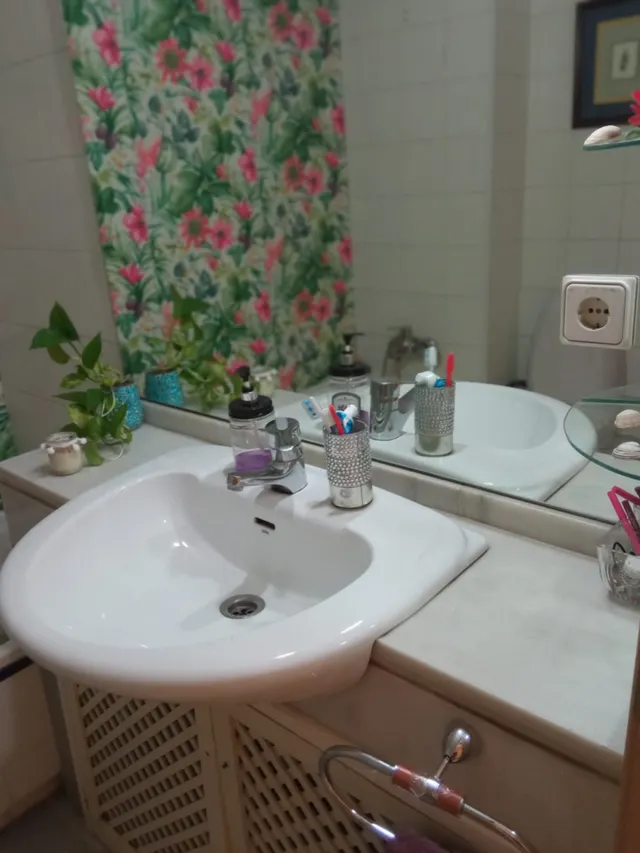 Magnifico piso de 4 habitaciones,  salón, cocina ,2 baños, garaje y trastero. — 11