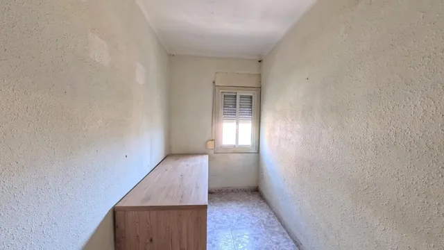 Piso en venta en la zona de Valldaura, con ascensor y balcón — 17