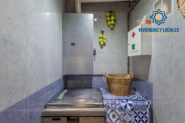 Chalet independiente con pozo propio y placas solares — 8