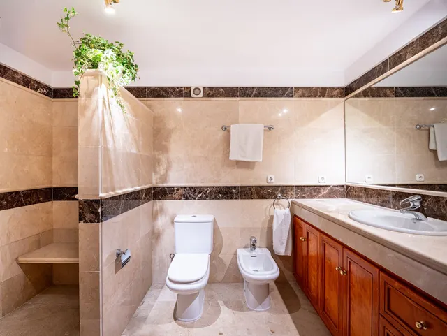 Chalet 7 habitaciones 660m² en venta - Marbella — 47