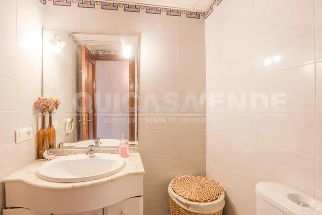 Exclusiva villa de lujo en Simón Verde: 1.150 m2 de parcela privada, gran piscina y bodega, a un paso de Sevilla. — 30