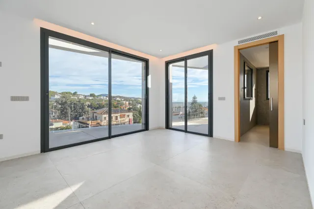 Villa 4 habitaciones 621m² en venta - playa fustera — 16